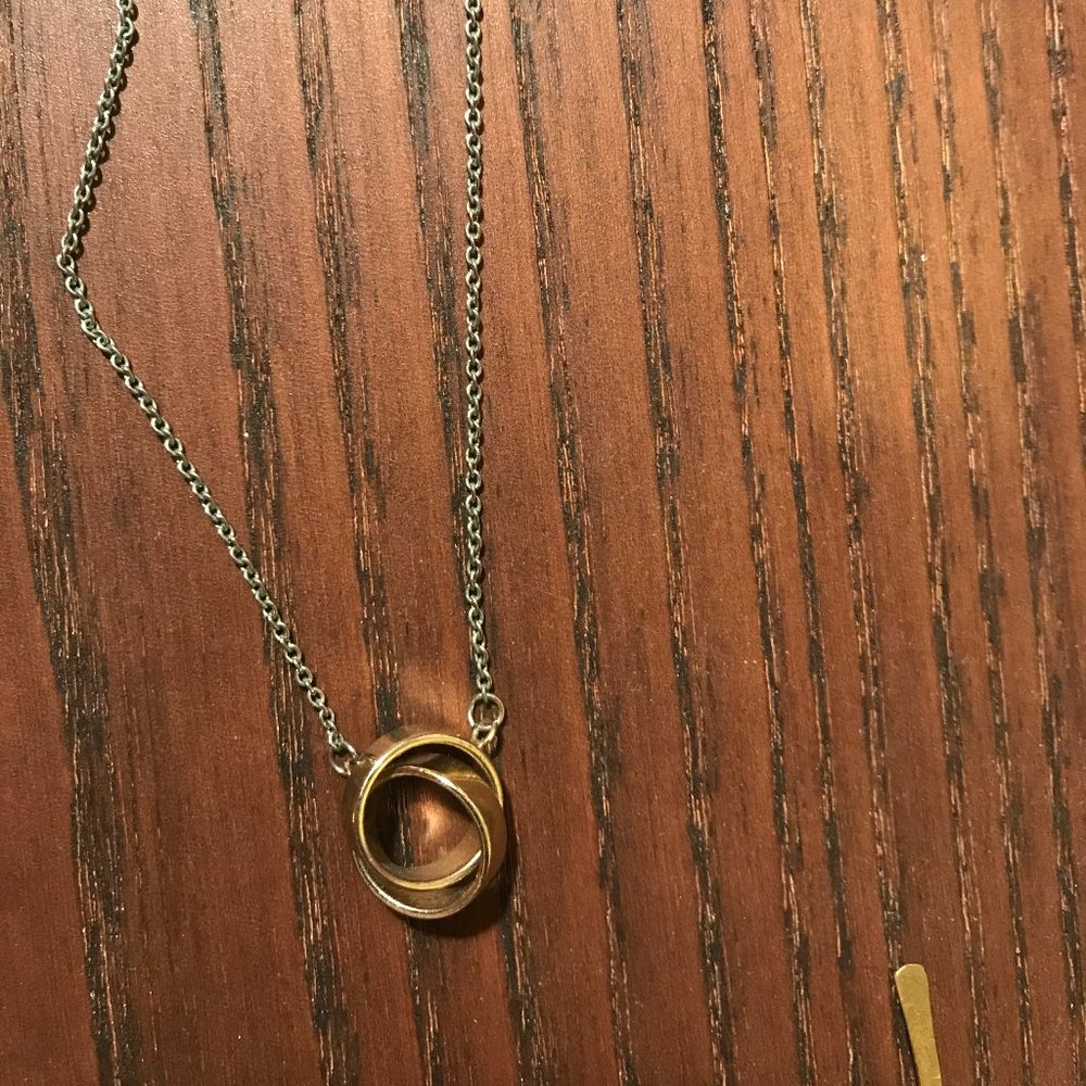 Gold rings necklace